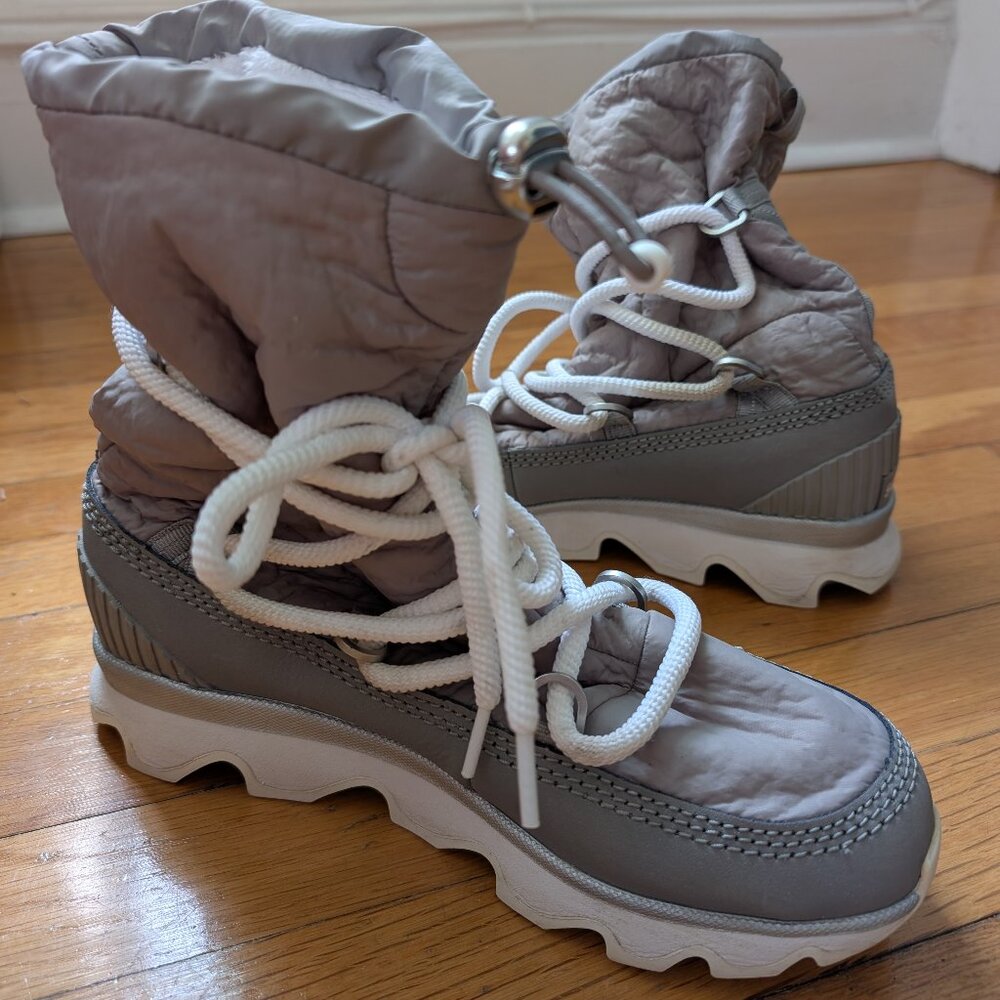 Sorel Kinetic Waterproof Cold Weather Boot Women US 8